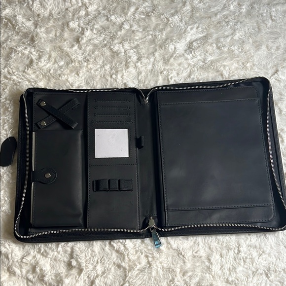 G-Shock MR-G Black Men's Binder - Picture 2 of 11